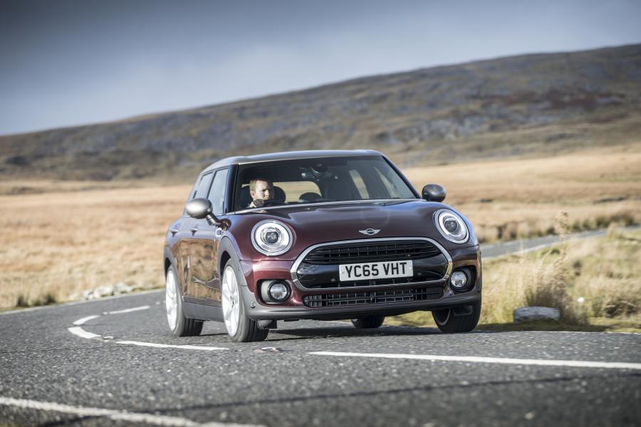  Mini Cooper D Clubman 2015 года  (UK) (фото 11 из 127)